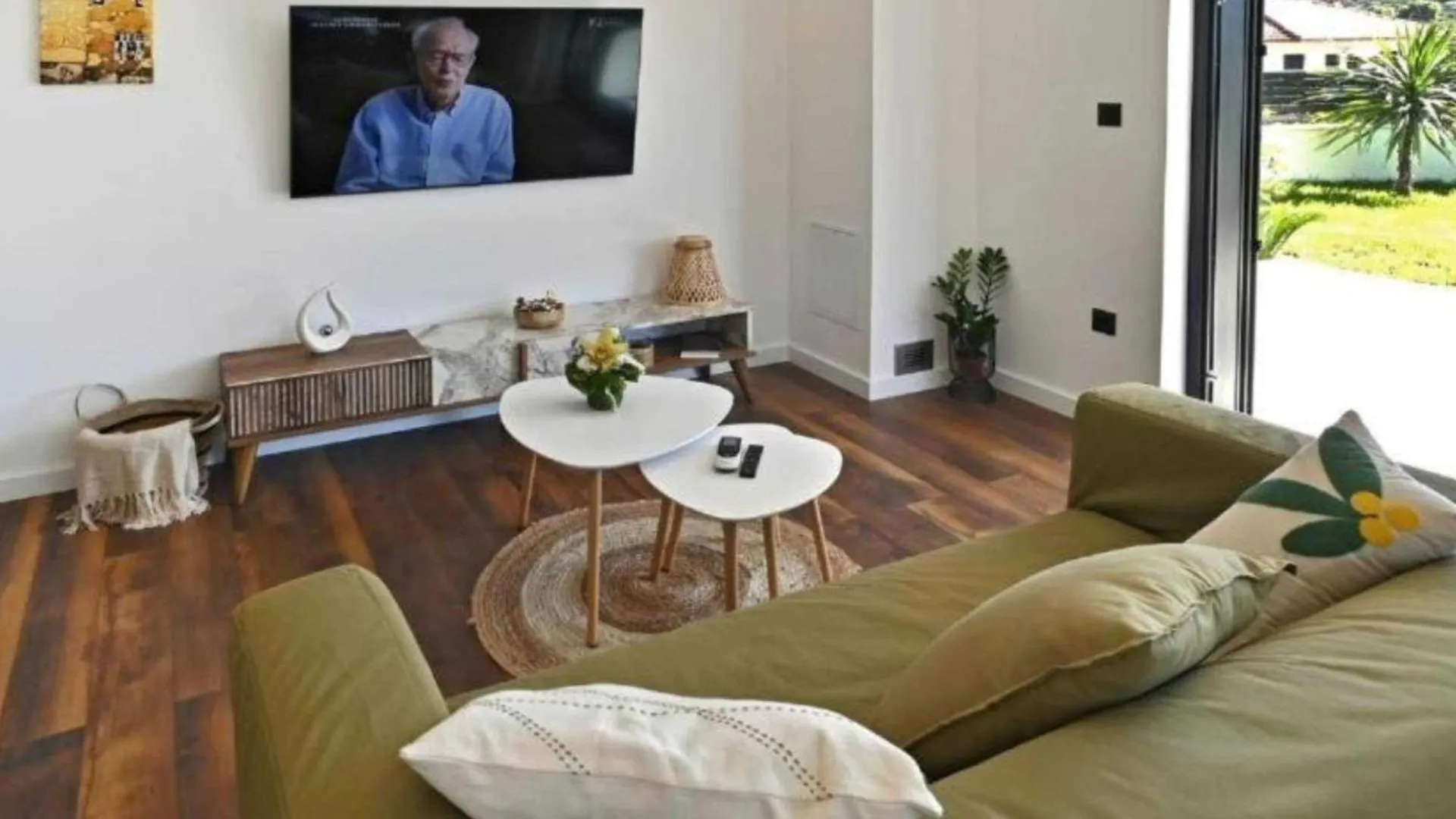 Luxury Slatine Apartments With Terrace And Garden Croatia