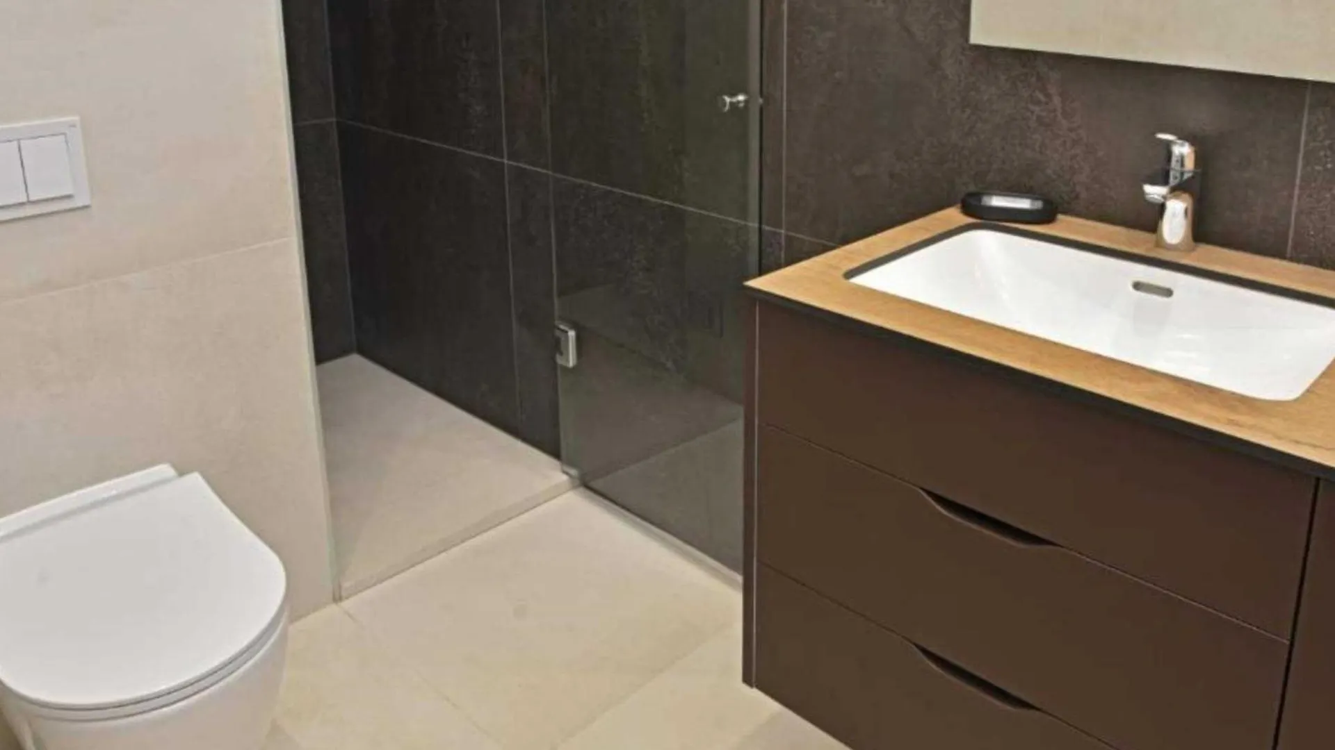 Luxury Slatine Apartments With Terrace And Garden Croatia