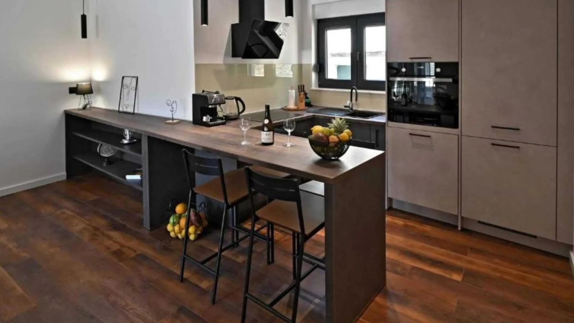 Luxury Slatine Apartments With Terrace And Garden