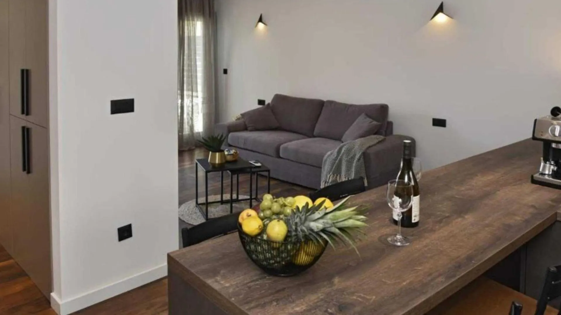 Luxury Slatine Apartments With Terrace And Garden